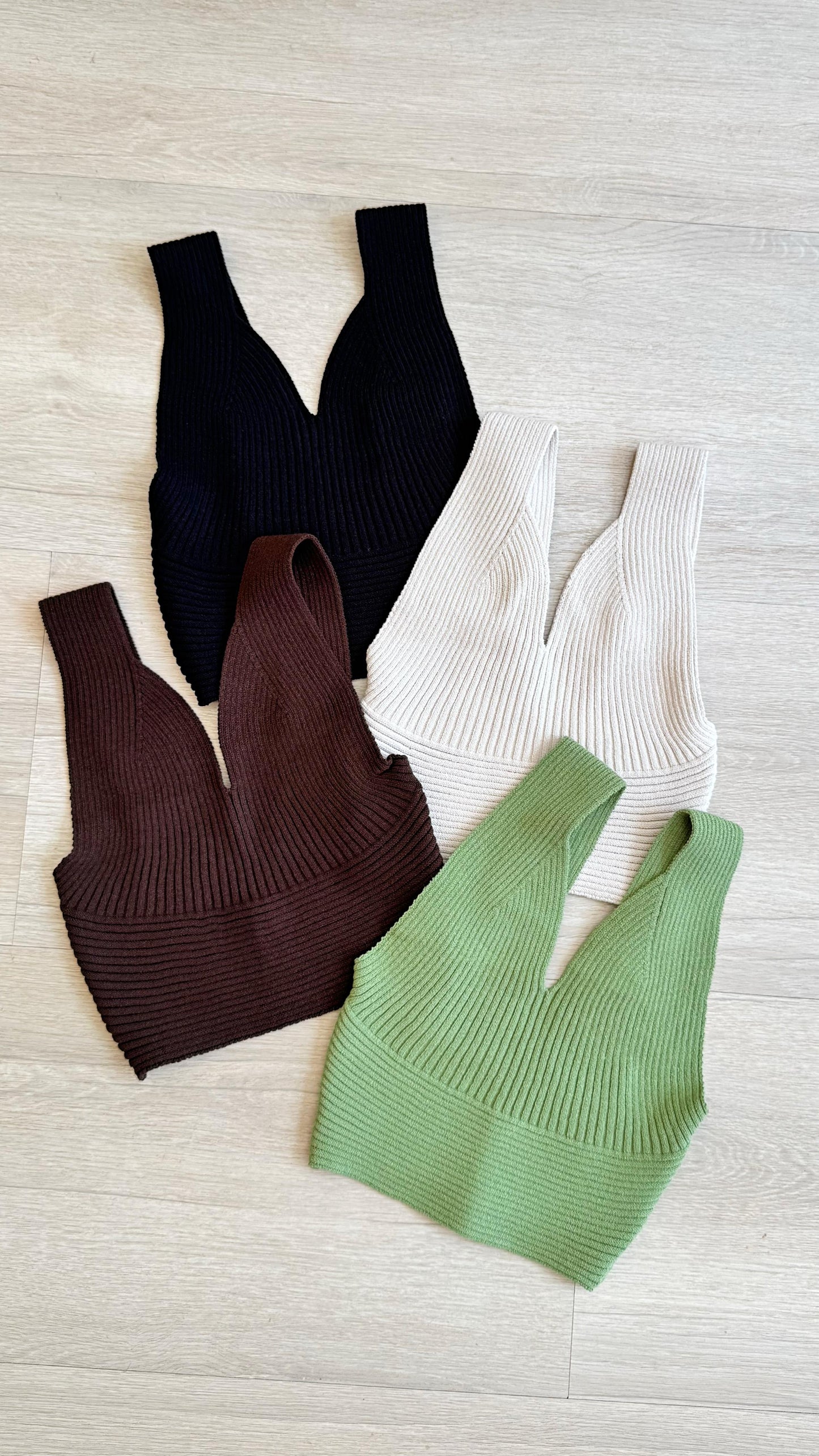 CROPPED ANNY